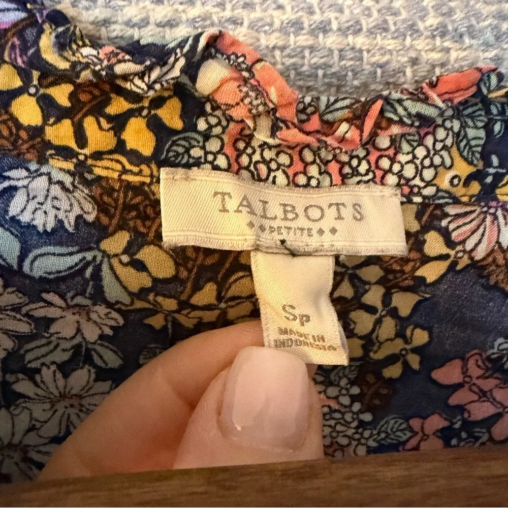 Talbots Floral Top Petite Small - Picture 3 of 5
